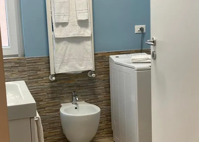 Lovingstresa In The Heart Of The Town *