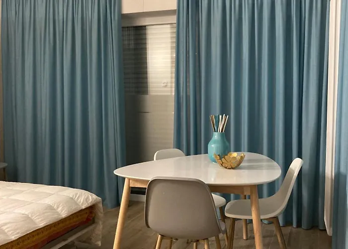 Lovingstresa In The Heart Of The Town ستريزا