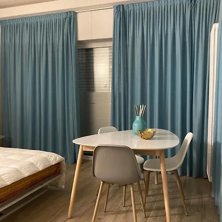 Lovingstresa In The Heart Of The Town Стреза