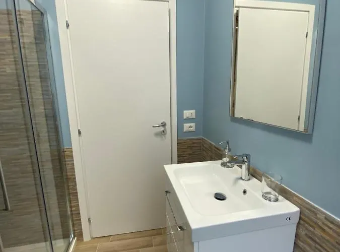 Lovingstresa In The Heart Of The Town *